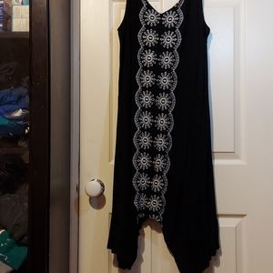 Black and White Geometric Pattern Dress